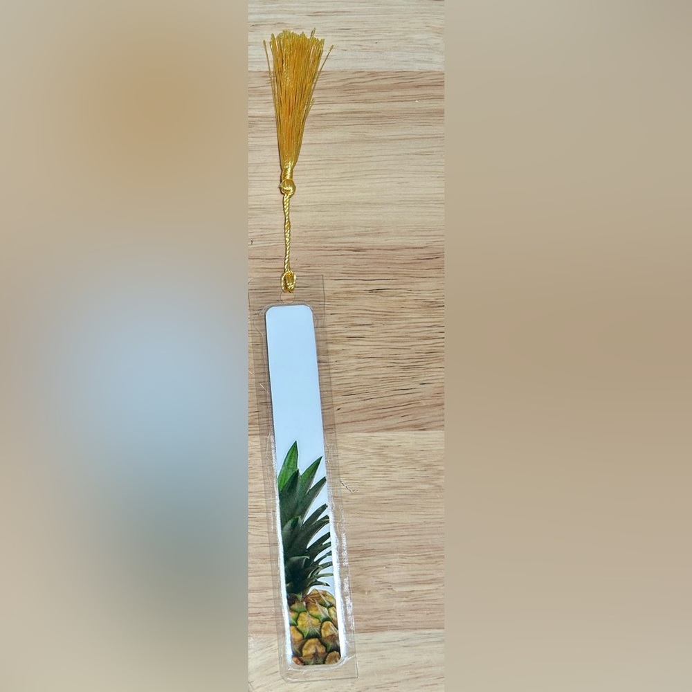 Handmade- Pineapple Bookmark with Golden Tassel